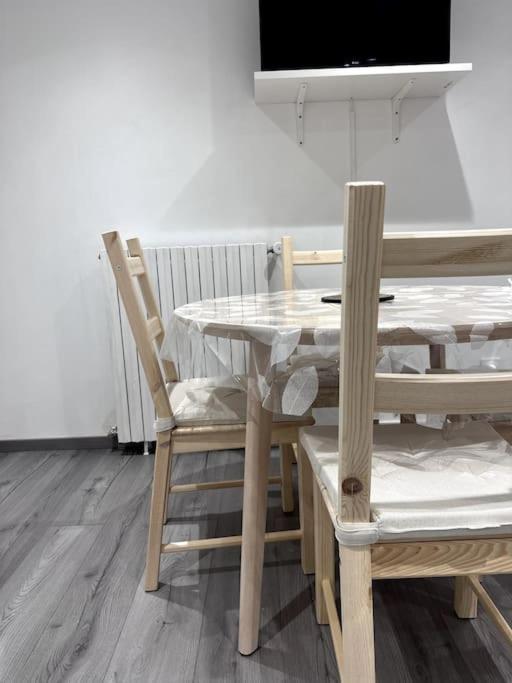 Appartement T4 En Hyper-Centre Bourgoin-Jallieu Eksteriør billede