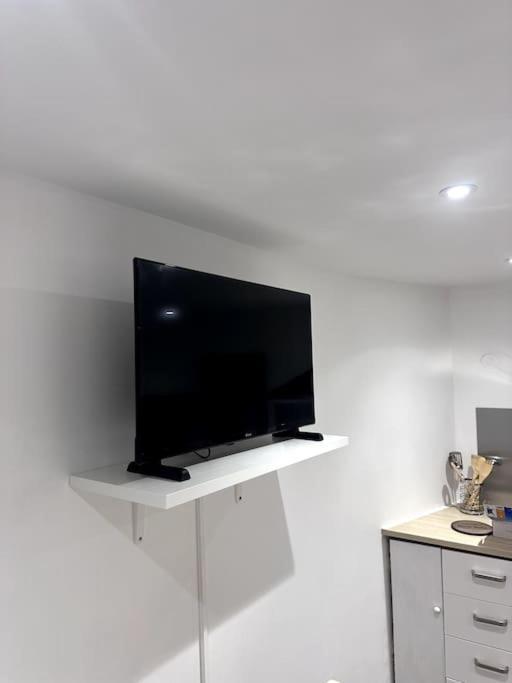 Appartement T4 En Hyper-Centre Bourgoin-Jallieu Eksteriør billede
